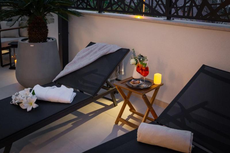 Luxury Apartment Silvery in Split center with jacuzzi sauna and parking - image 12