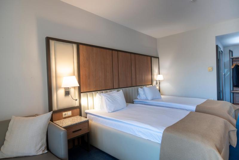Triple Room image 2