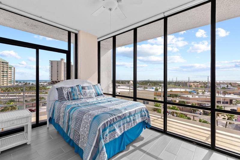 Sunchase IV by South Padre Resort Rentals - image 16