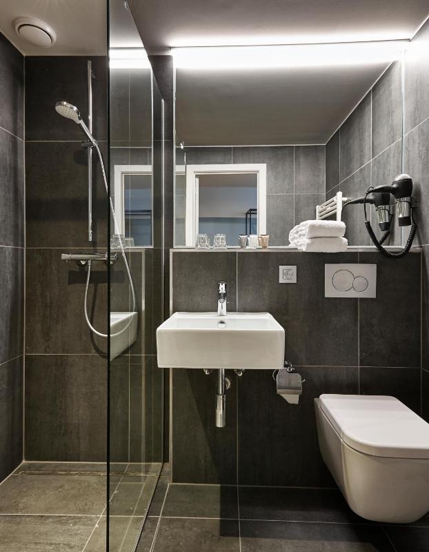 Hotel Monsieur Ernest - image 11