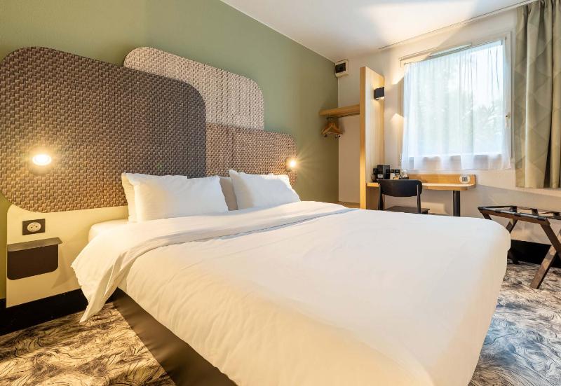 Double Room image 1