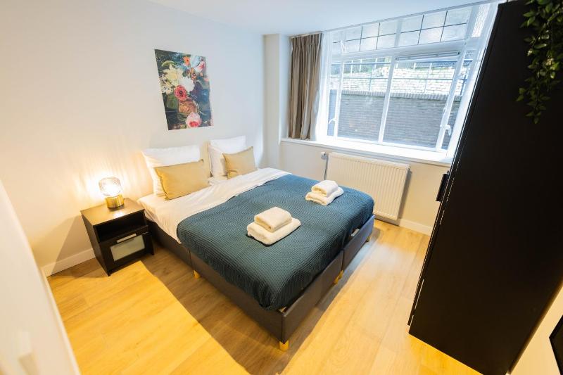 Alphabet Apartments - Westersingel 320 - image 4