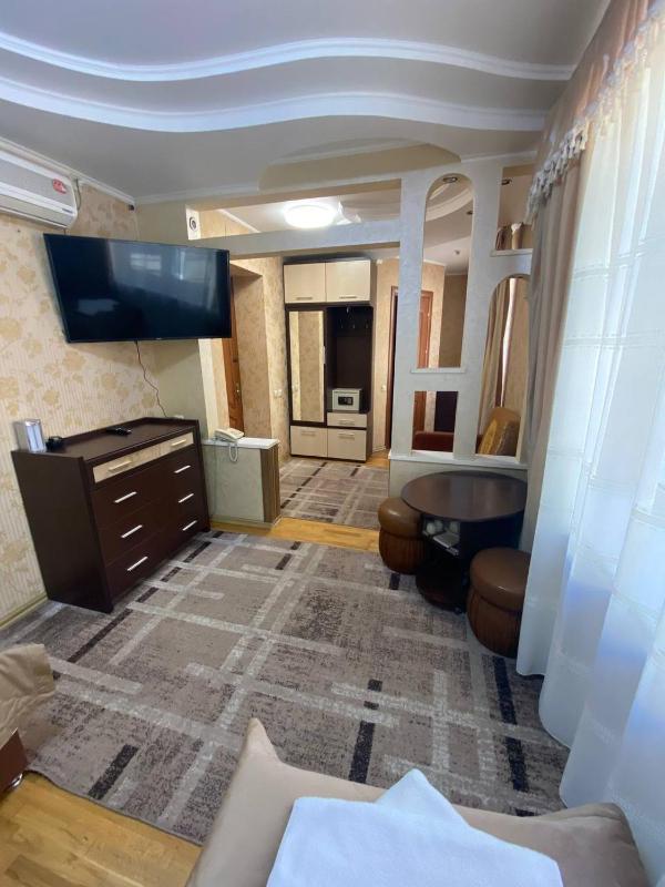 Twin Room image 3