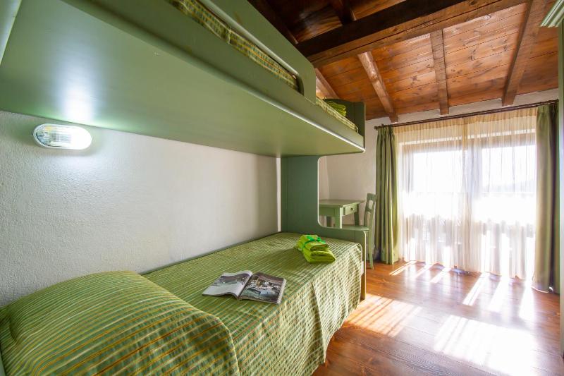 Two Bedroom Apartment with Lake View 1 image 3