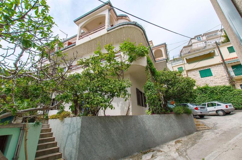 Apartment Zvone - image 1