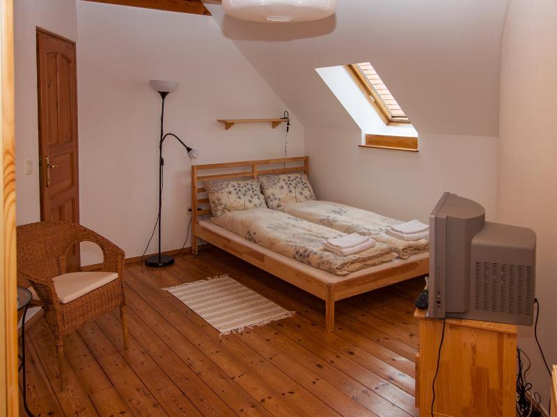 Double Room with Private Internal Bathroom - Room 3 image 3