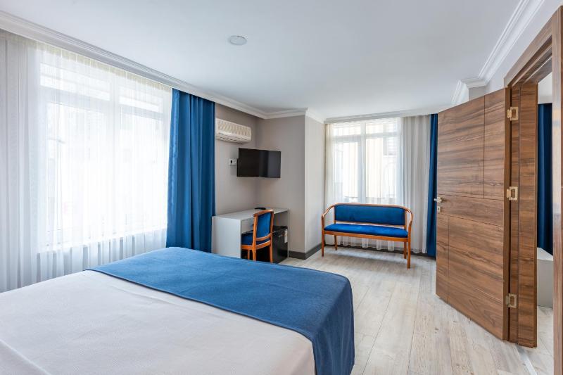Two-Bedroom Suite image 4