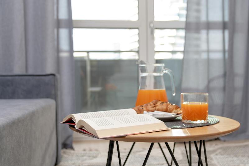Apartamenty Aleja Kopisto w Rzeszowie by Noclegi Renters - image 37