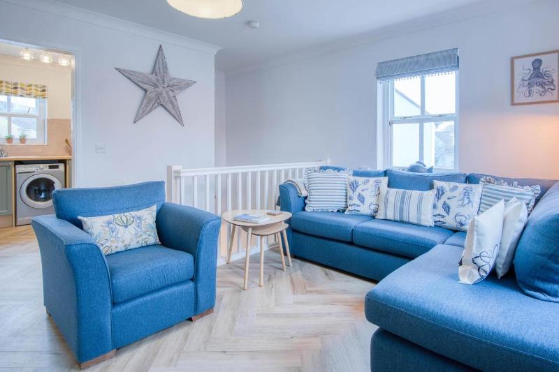 Kilmore House - 2 Bedroom Apartment - Tenby - image 28