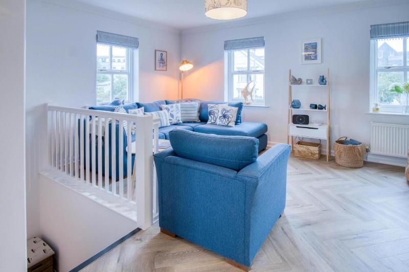 Kilmore House - 2 Bedroom Apartment - Tenby - image 10