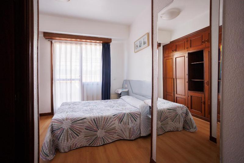 Double Room with Private Bathroom image 4