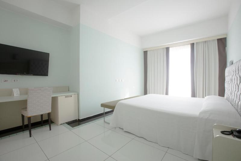 Standard Double Room image 2