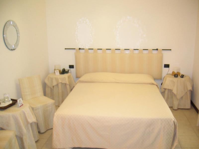 Triple Room image 3