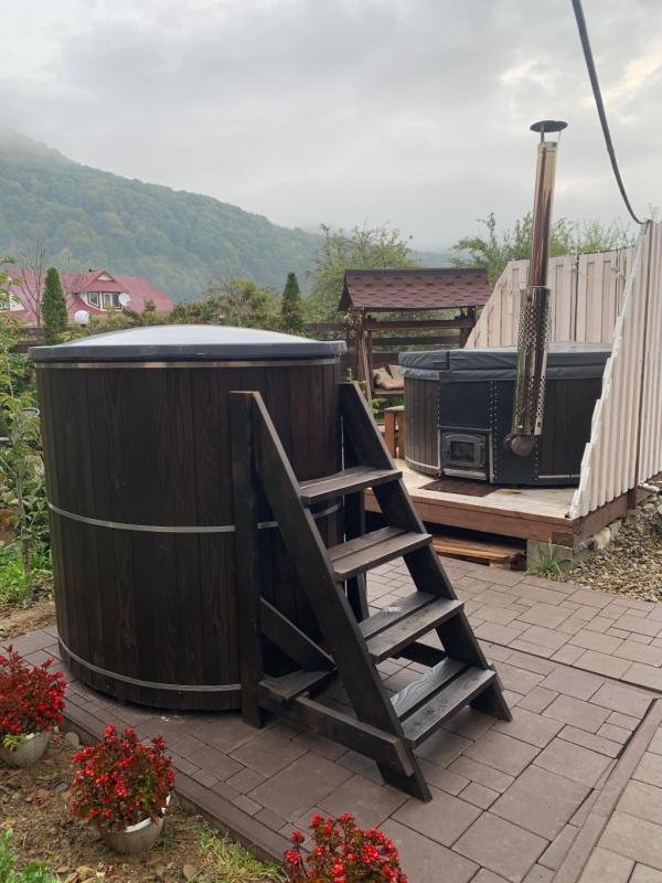 Apartment with Mountain View image 2