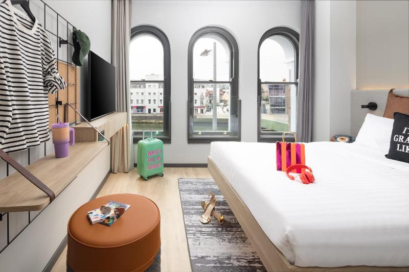 Moxy Cork - image 4
