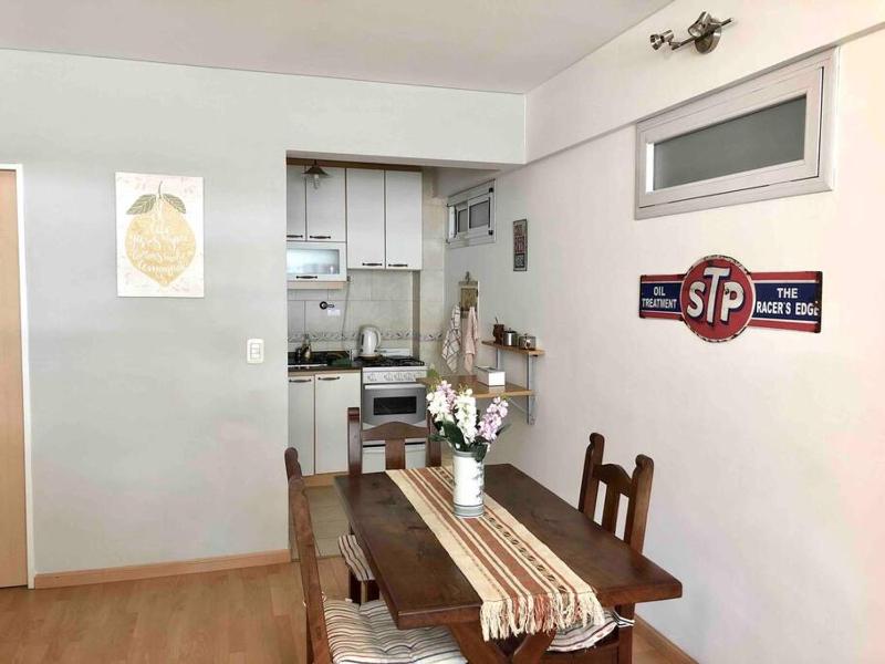Depto Recoleta con pileta y patio - image 8