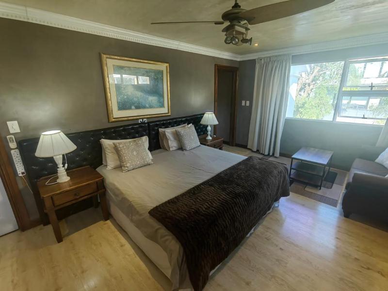 Swiss Cottage Guest House - image 13