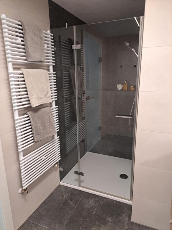 One-Bedroom Apartment with Balcony image 3