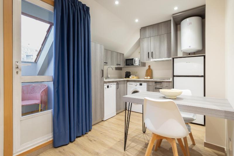 Vigo Bay Apartments by Olala Homes - image 33