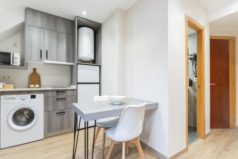 Vigo Bay Apartments by Olala Homes - image 35