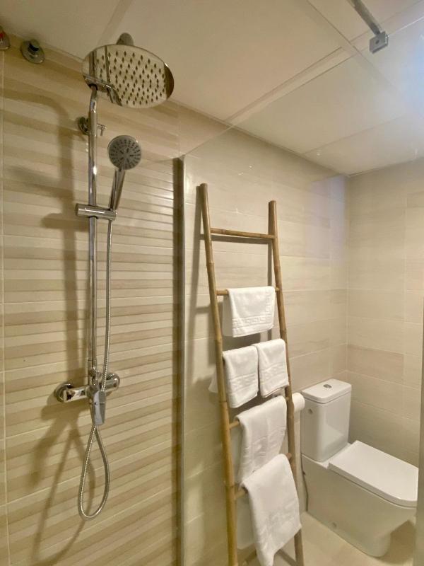 La Calma Sea View - Apartamento Boutique con Vistas - image 5
