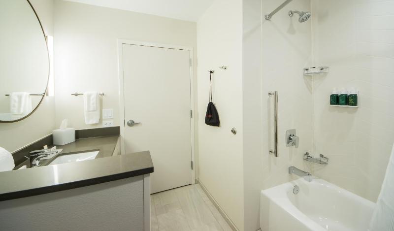 Double Queen Room image 1