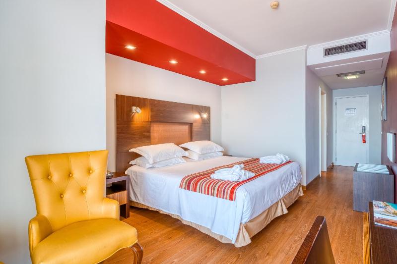 Standard Double or Twin Room with Sea View image 3