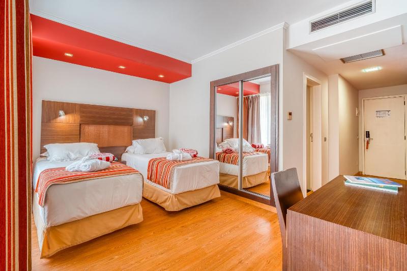 Superior Double or Twin Room with Mountain View image 3