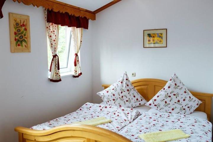 Double Room with Private Bathroom image 2