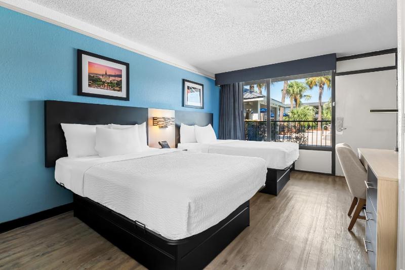 Efficiency Double Room with 2 Double Beds - Non Smoking image 2