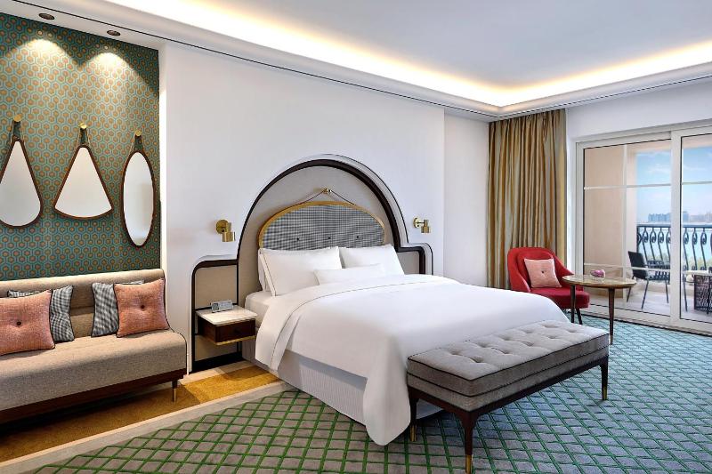 Westin Club Sea View, 1 King with Balcony, Breakfast, Happy Hour, Afternoon Tea, Club Lounge and Jungle Bay Waterpark access image 3