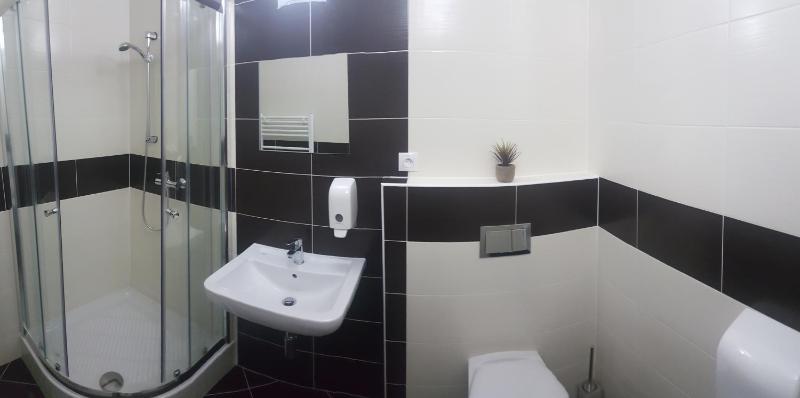Deluxe Double Room with Bath image 2