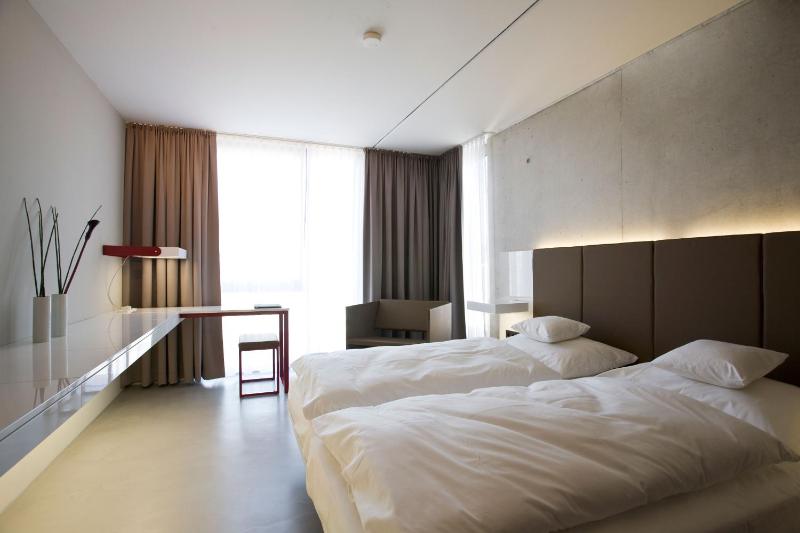 Superior Single Room image 2