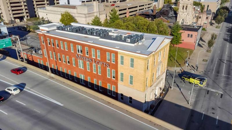 Modern Space in the Vibrant Louisville #110 - image 8