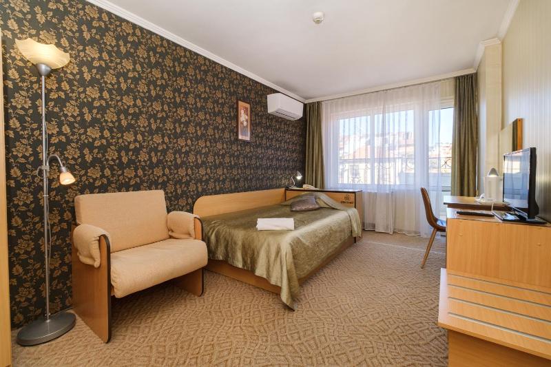 Single Room image 3