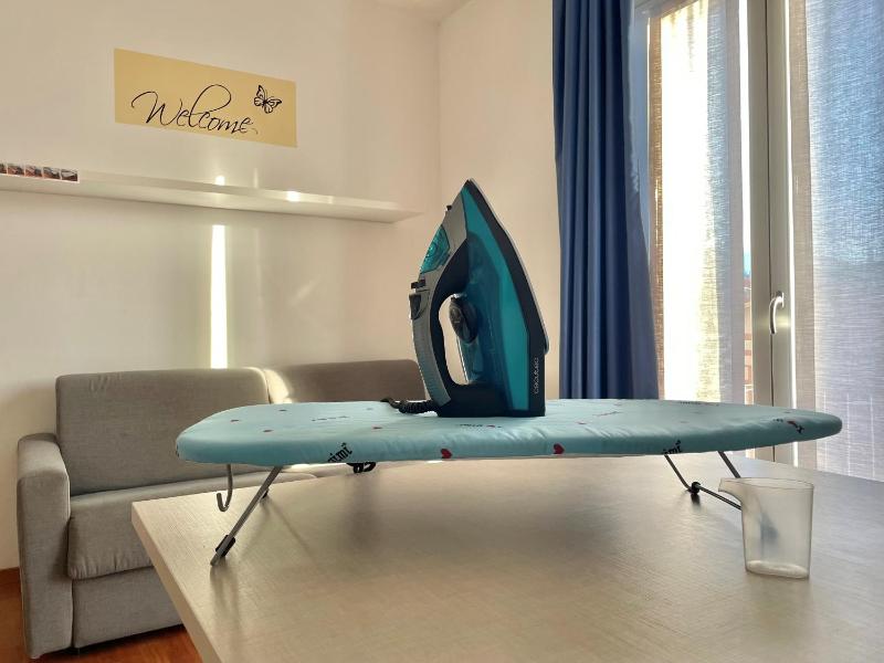 Standard One-Bedroom Apartment (4 Adults) image 4
