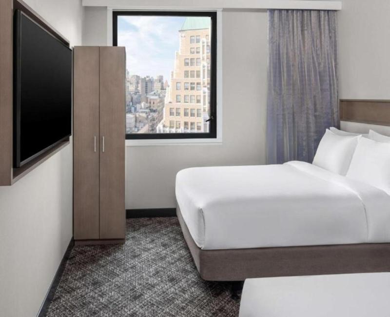 DoubleTree by Hilton New York Times Square South - image 8
