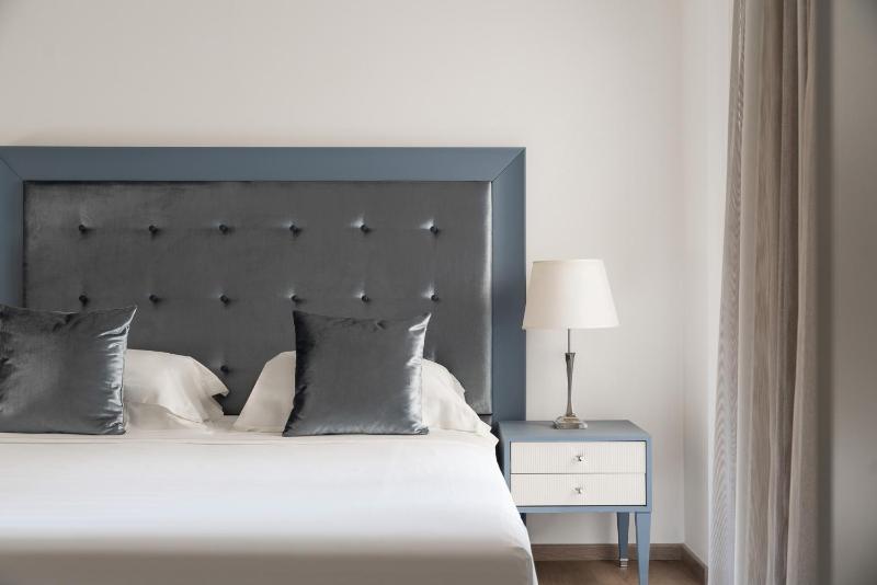 Classic Double or Twin Room image 3