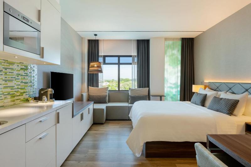 Superior Studio with 1 Kingsize Bed image 3