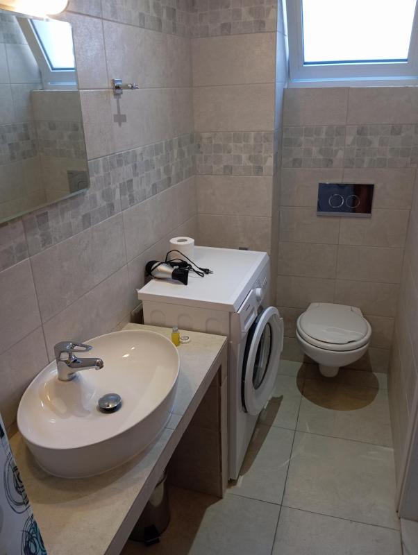 One-Bedroom Apartment (2 - 3 Adults) image 4