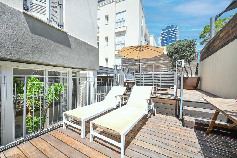 Heaven Garden 3BR in Neve Tsedek by HolyGuest - image 10