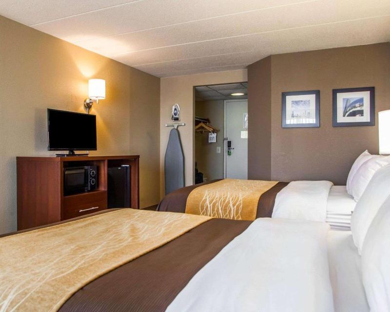 Double Room with Two Double Beds - Non-Smoking image 2