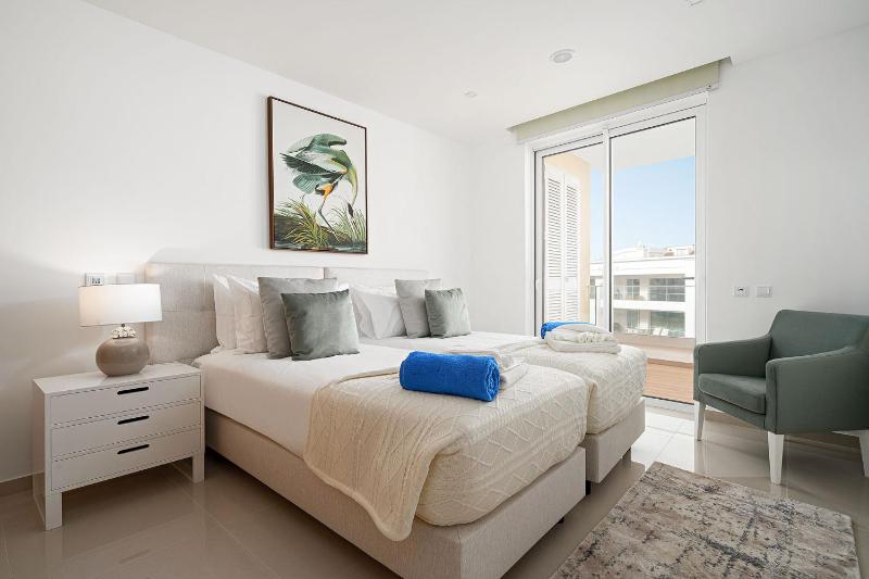 Lagos Marina View 3 With Pool by Homing - image 30
