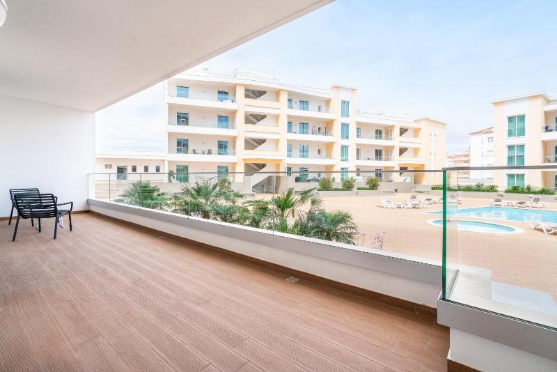 Lagos Marina View 4 With Pool by Homing - image 41