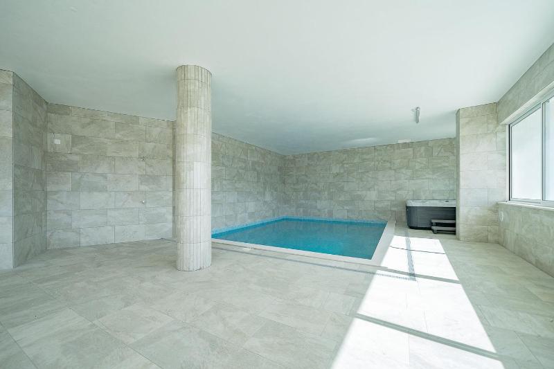 Lagos Marina View 4 With Pool by Homing - image 33