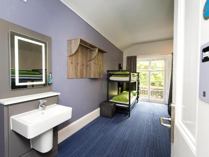 Bunk Bed in Male Dormitory Room with Shared Bathroom image 3