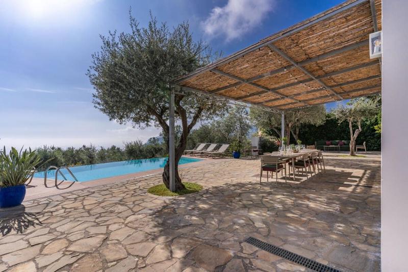 Villa Chez Piè Panoramic Views Pool and Guest Services - image 30