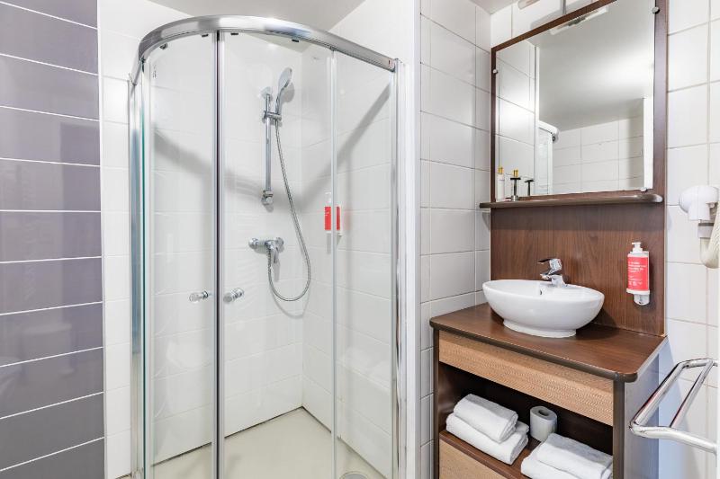 Studio Apartment image 3