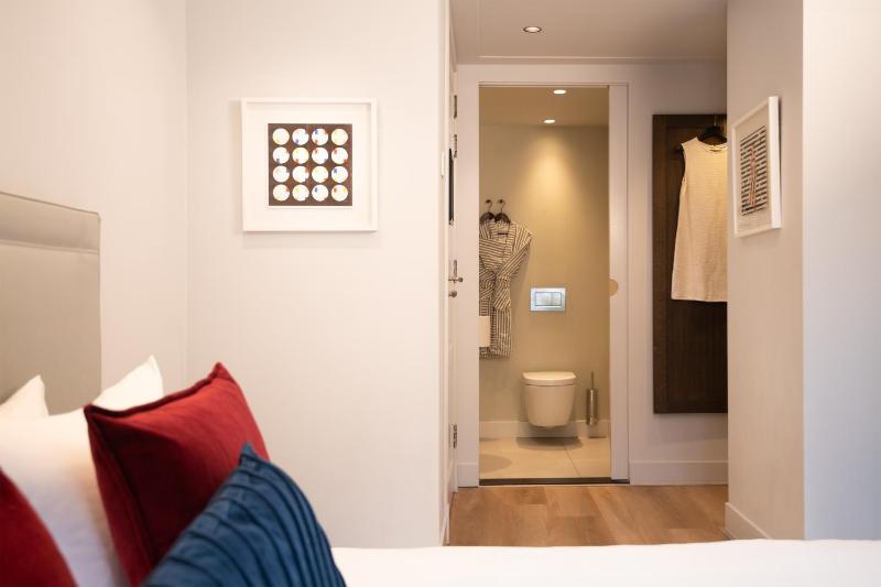 Superior Double Room image 2