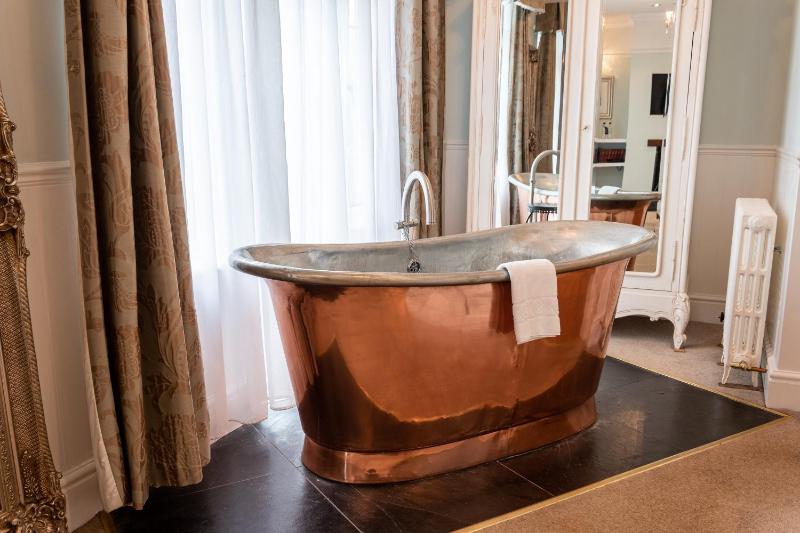 Luxury Double Room image 3